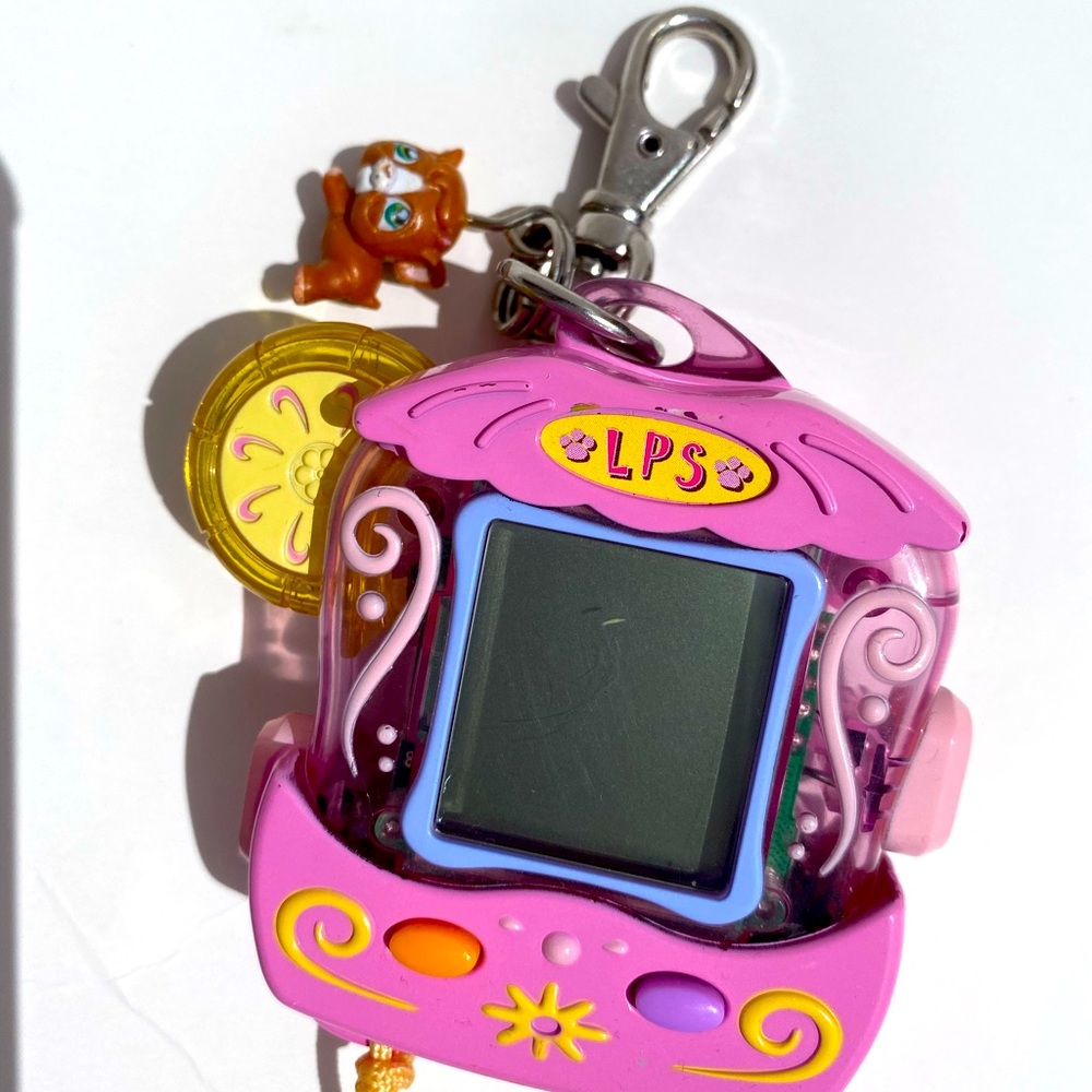 RARE Y2K LPS Tamagotchi - Picture 4 of 5